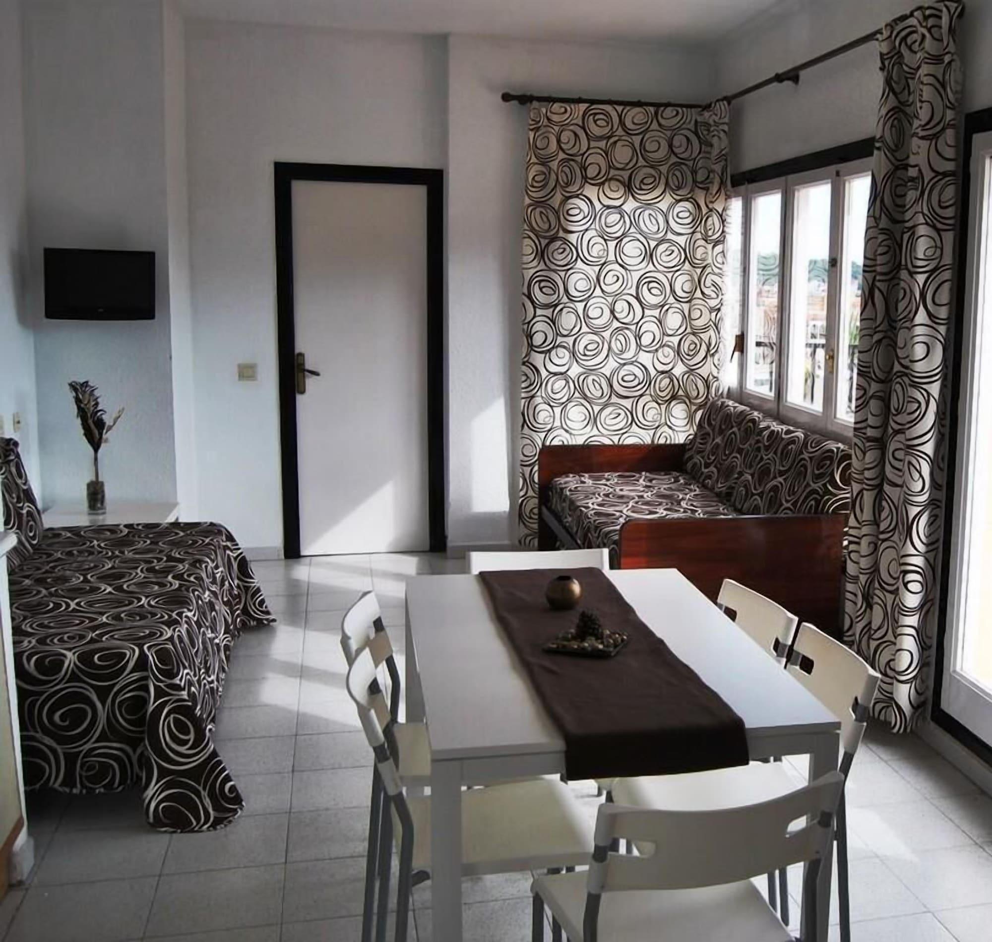 Apartaments Ar Enjoy Monjardi Lloret de Mar Exteriér fotografie